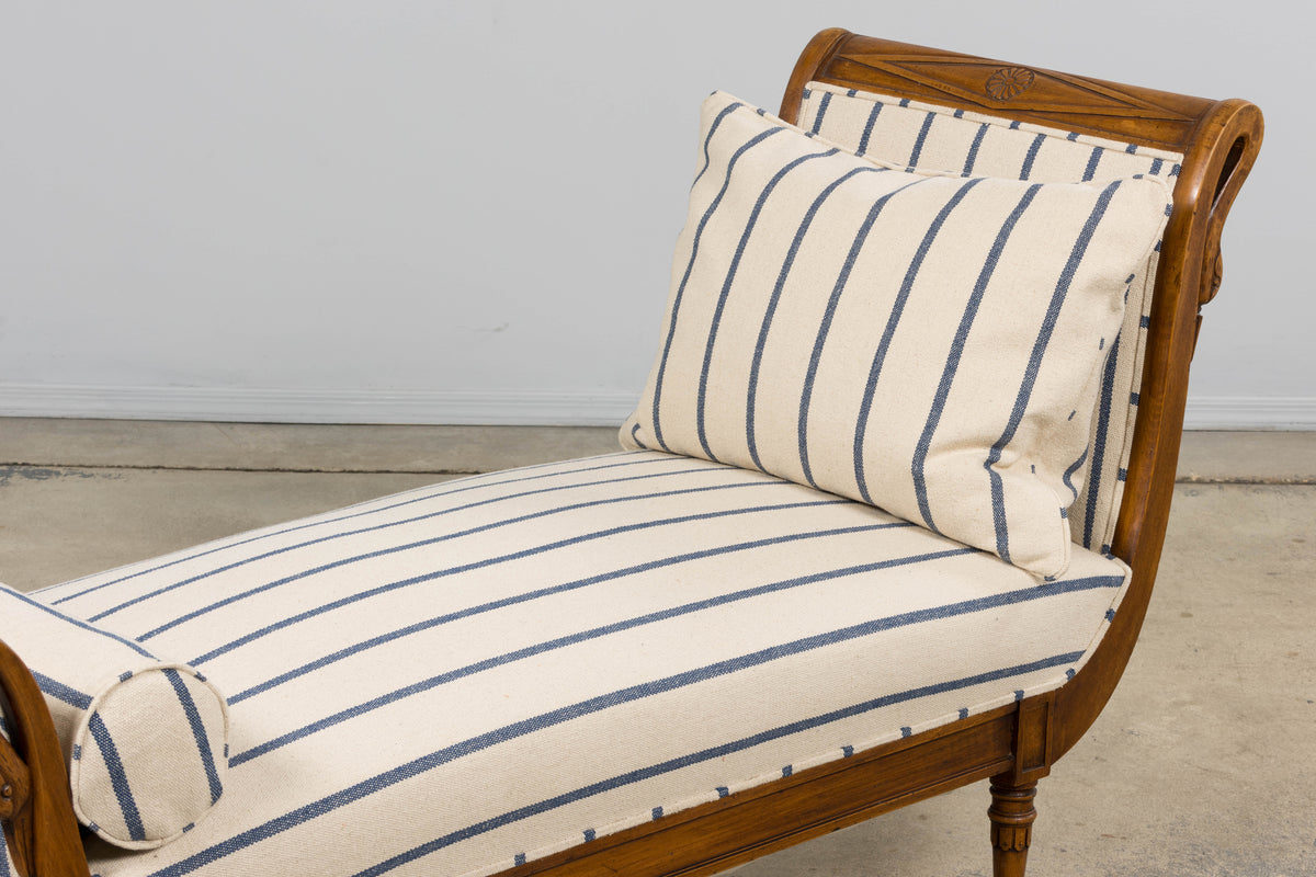 Early 19th Century French Empire Mahogany Recamier in Striped Jacquard