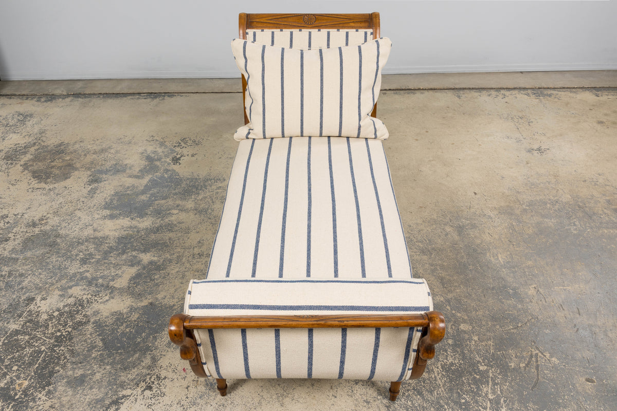 Early 19th Century French Empire Mahogany Recamier in Striped Jacquard