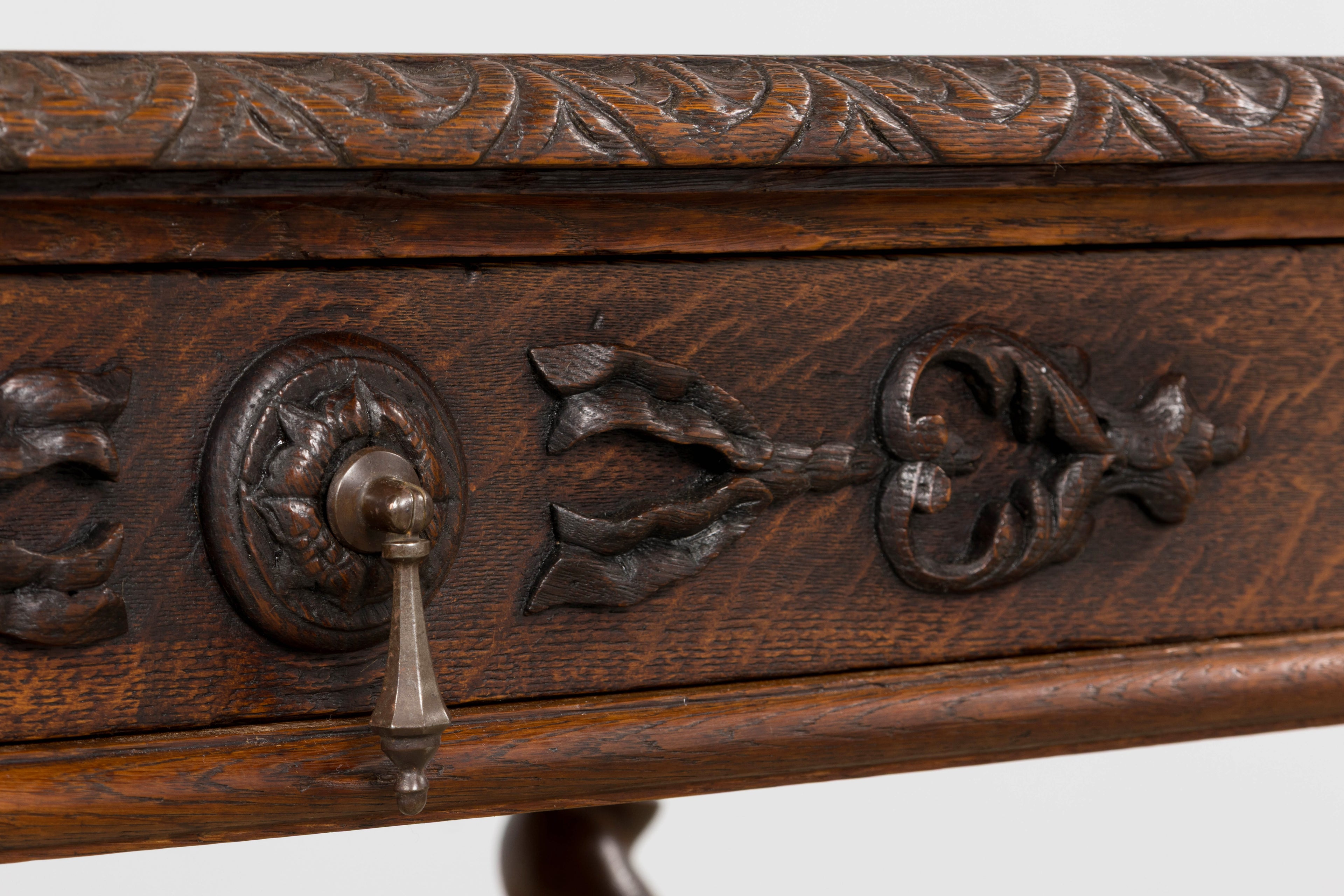 Antique French Louis XIII Style Oak Writing Table or Side Table, Late 19th Century