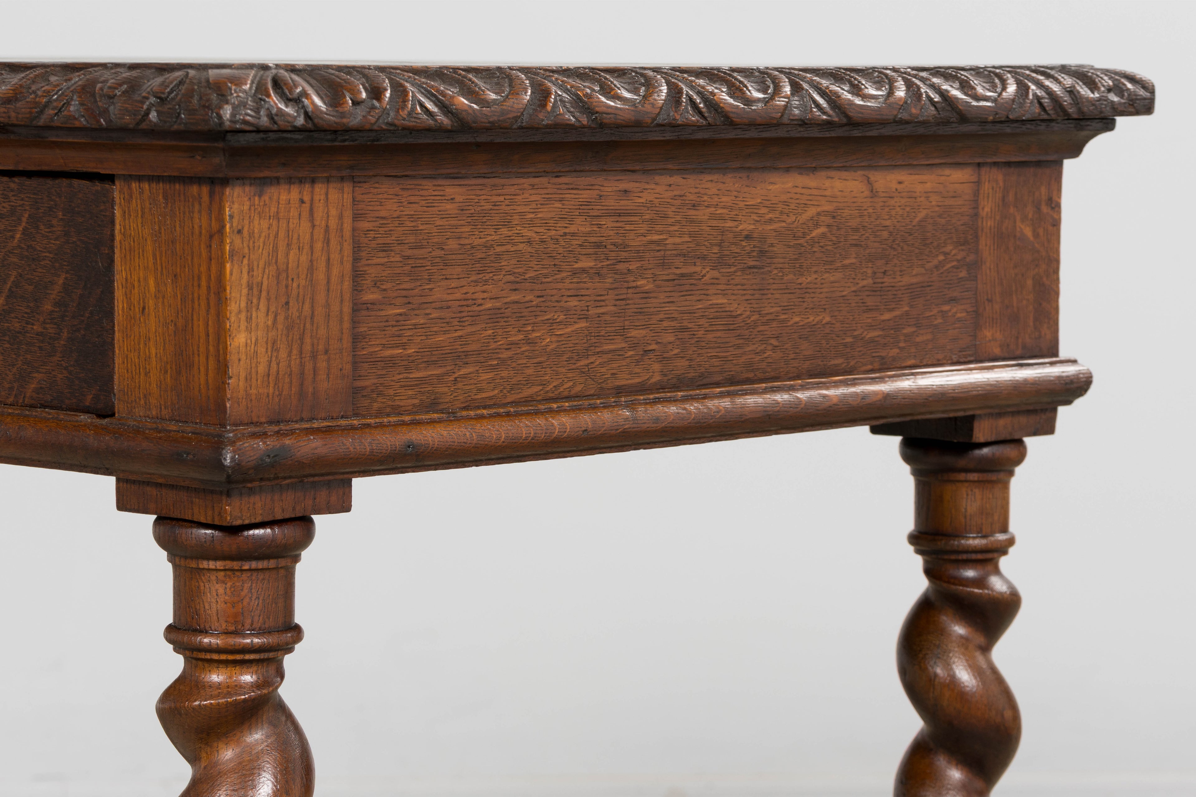 Antique French Louis XIII Style Oak Writing Table or Side Table, Late 19th Century