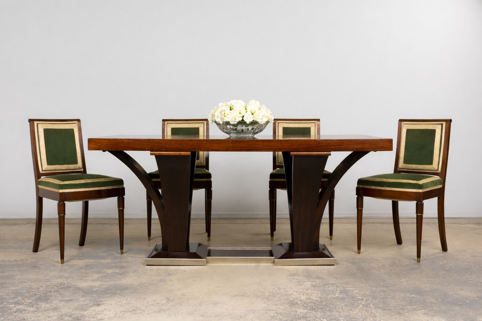 1930s Parisan Art Deco Rosewood Dining Table