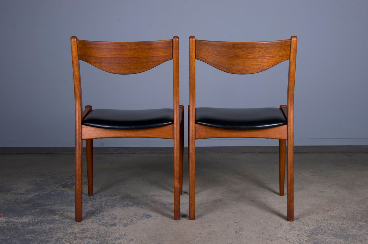 Mid-Century Modern Danish Oak Dining Chairs W/ Black Vinyl - Set of 4 - by SL Møbler Durup