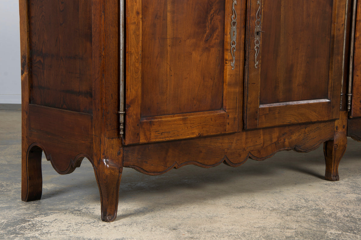 19th Century French Louis XV Style Oak Sideboard Enfilade Buffet