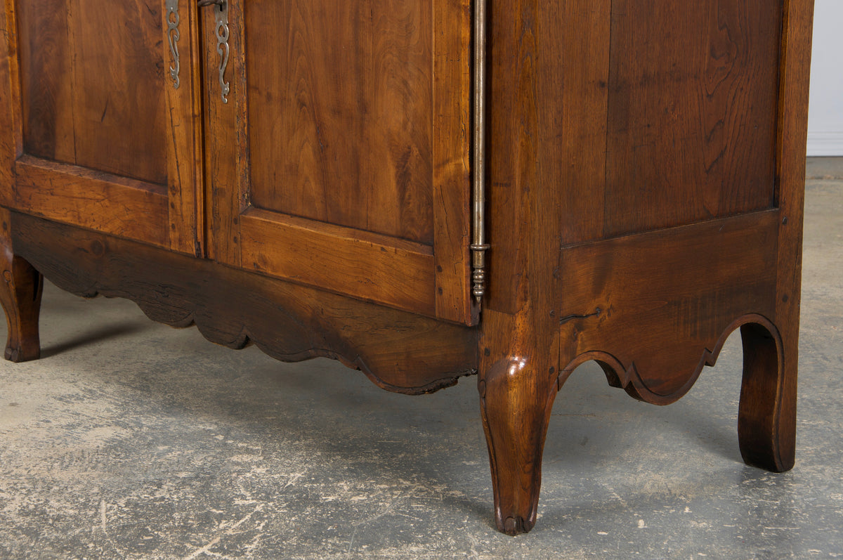 19th Century French Louis XV Style Oak Sideboard Enfilade Buffet