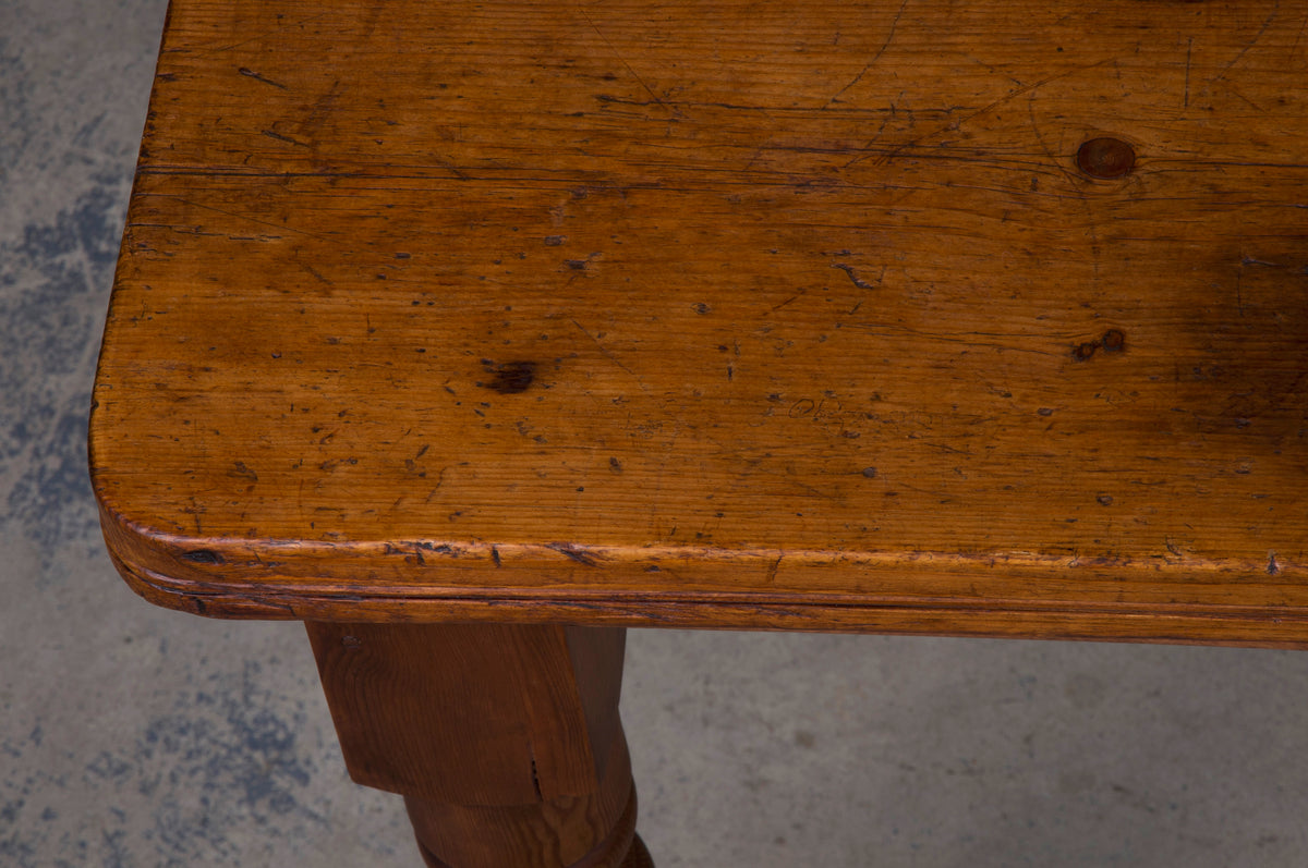 English Country Style Pine Dining Table