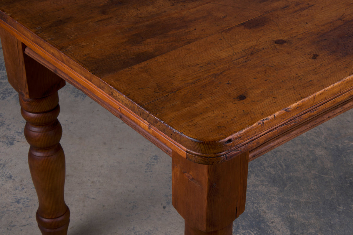 English Country Style Pine Dining Table