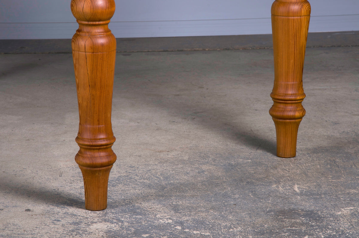 English Country Style Pine Dining Table