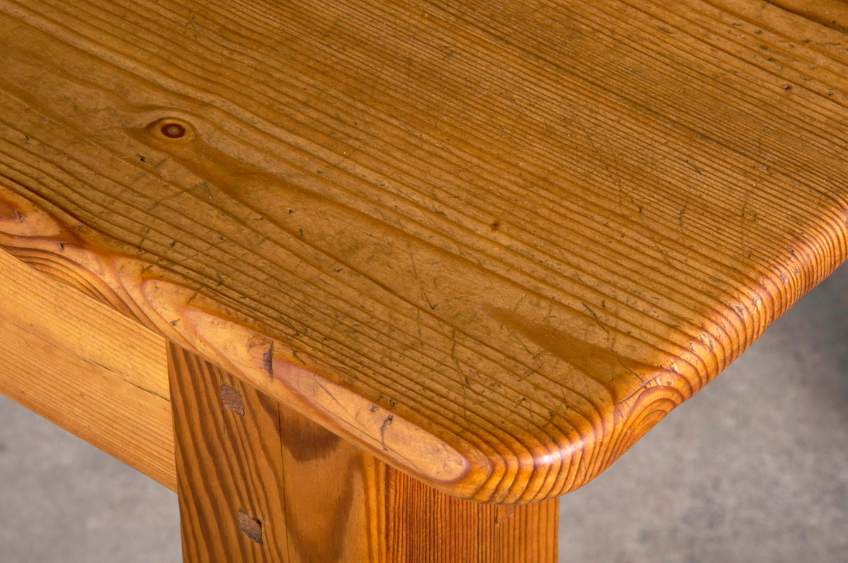 English Country Style Pine Dining Table