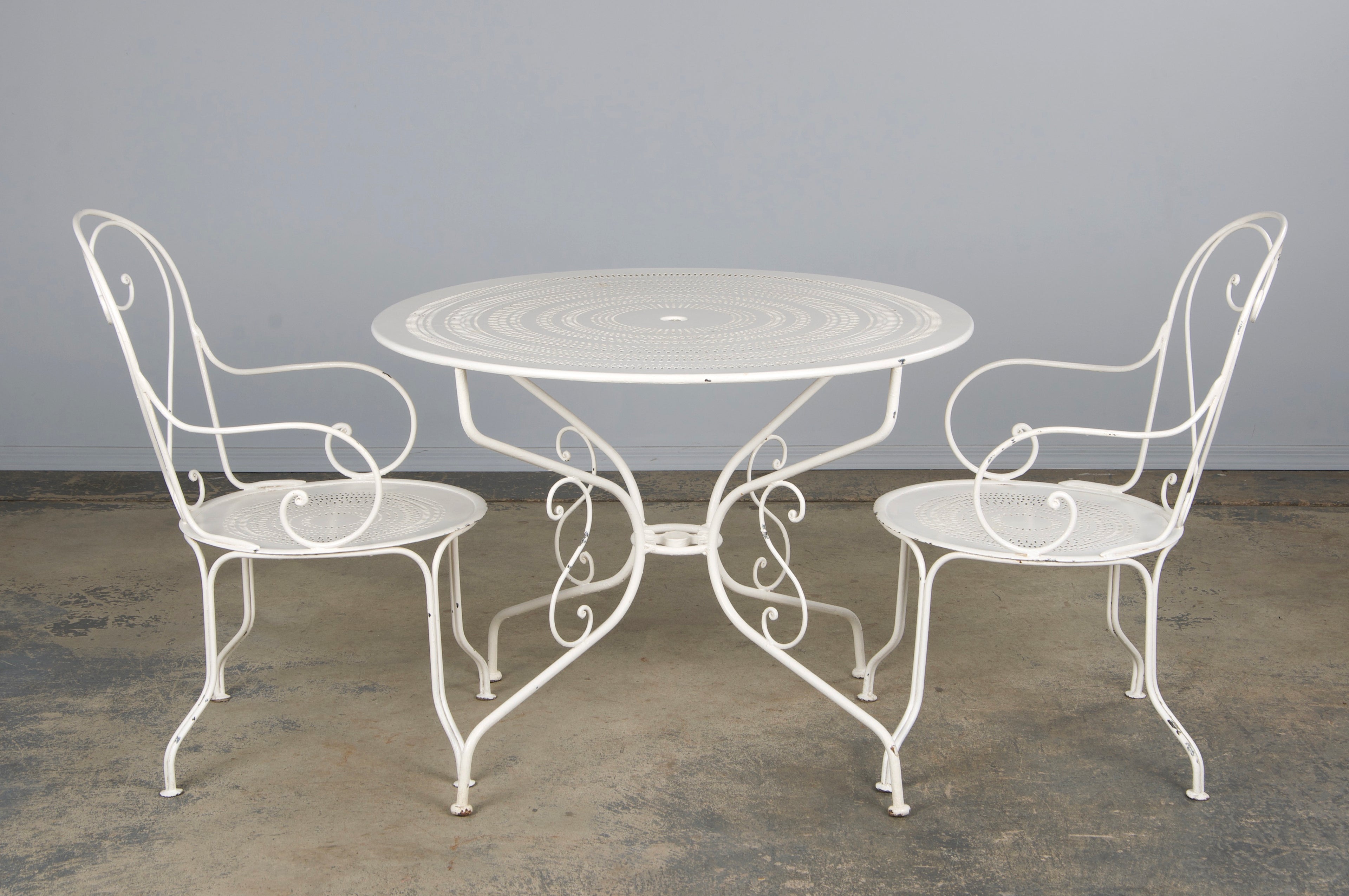 French Art Nouveau Style White Wrought Iron Painted Garden Set