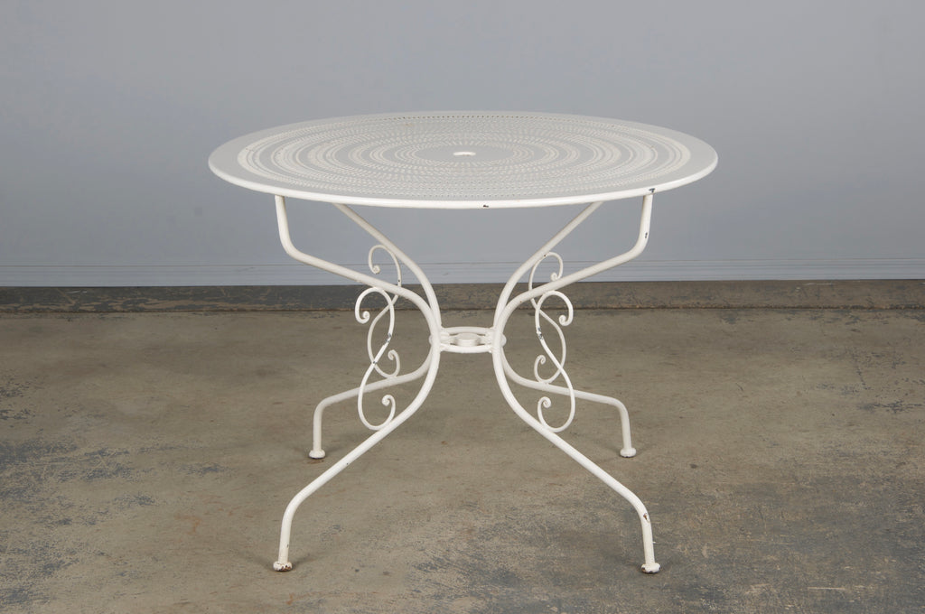 French Art Nouveau Style White Wrought Iron Painted Garden Set