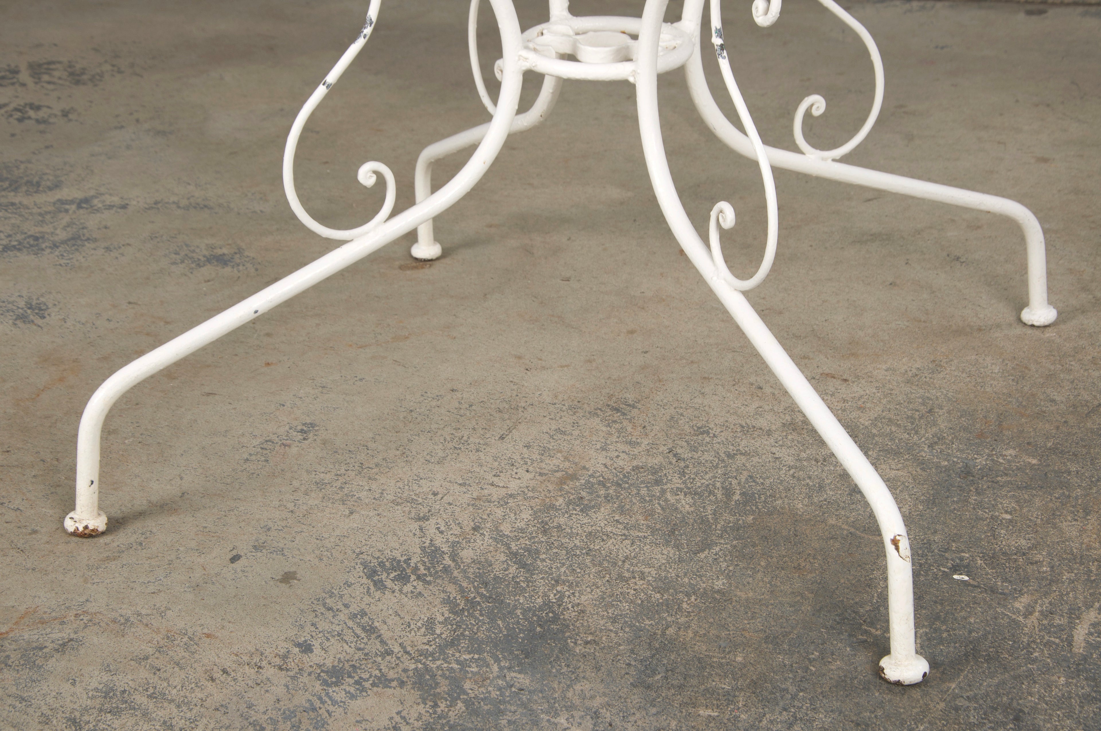 French Art Nouveau Style White Wrought Iron Painted Garden Set