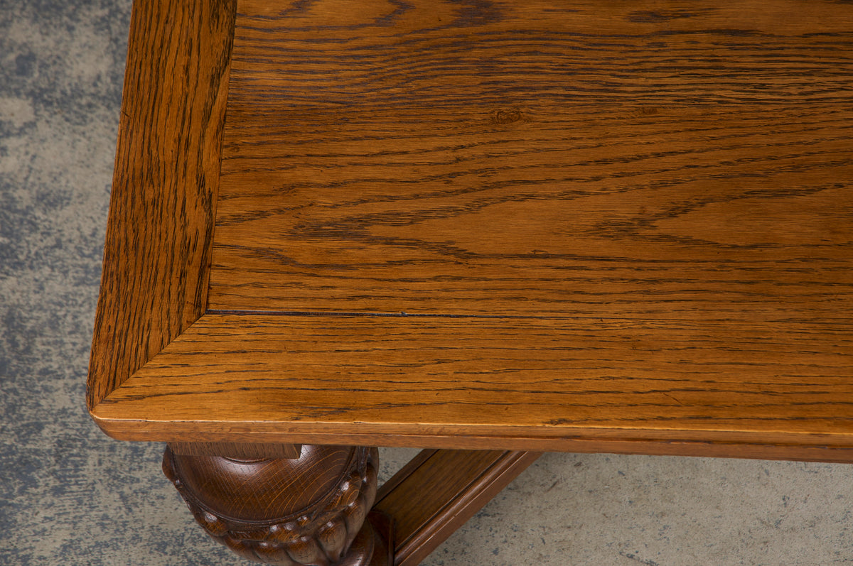 1930s French Art Deco Oak Extendable Dining Table