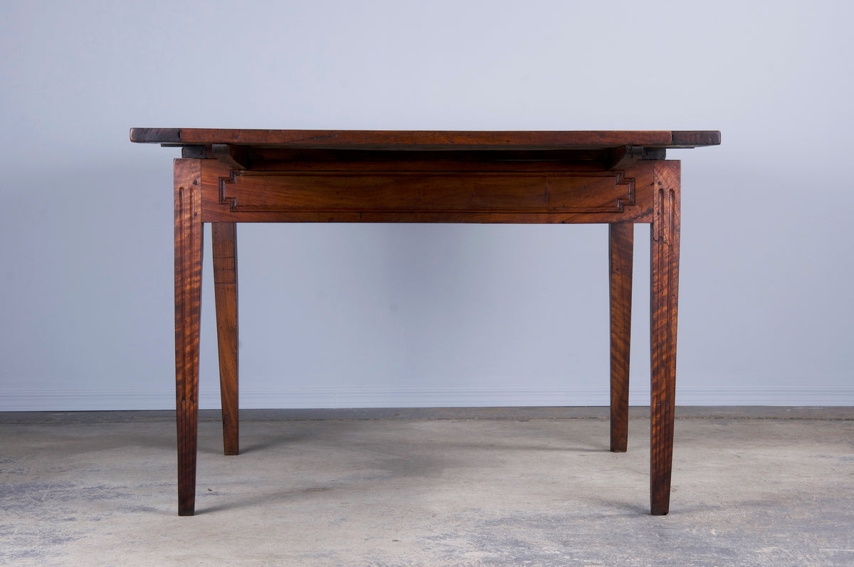 19th Century French Neoclassical Louis XVI Style Off-Square Walnut Extendable Table