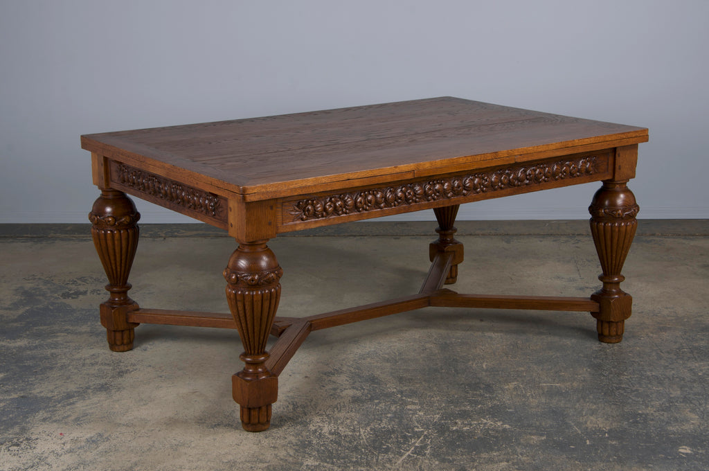 1930s French Art Deco Oak Extendable Dining Table