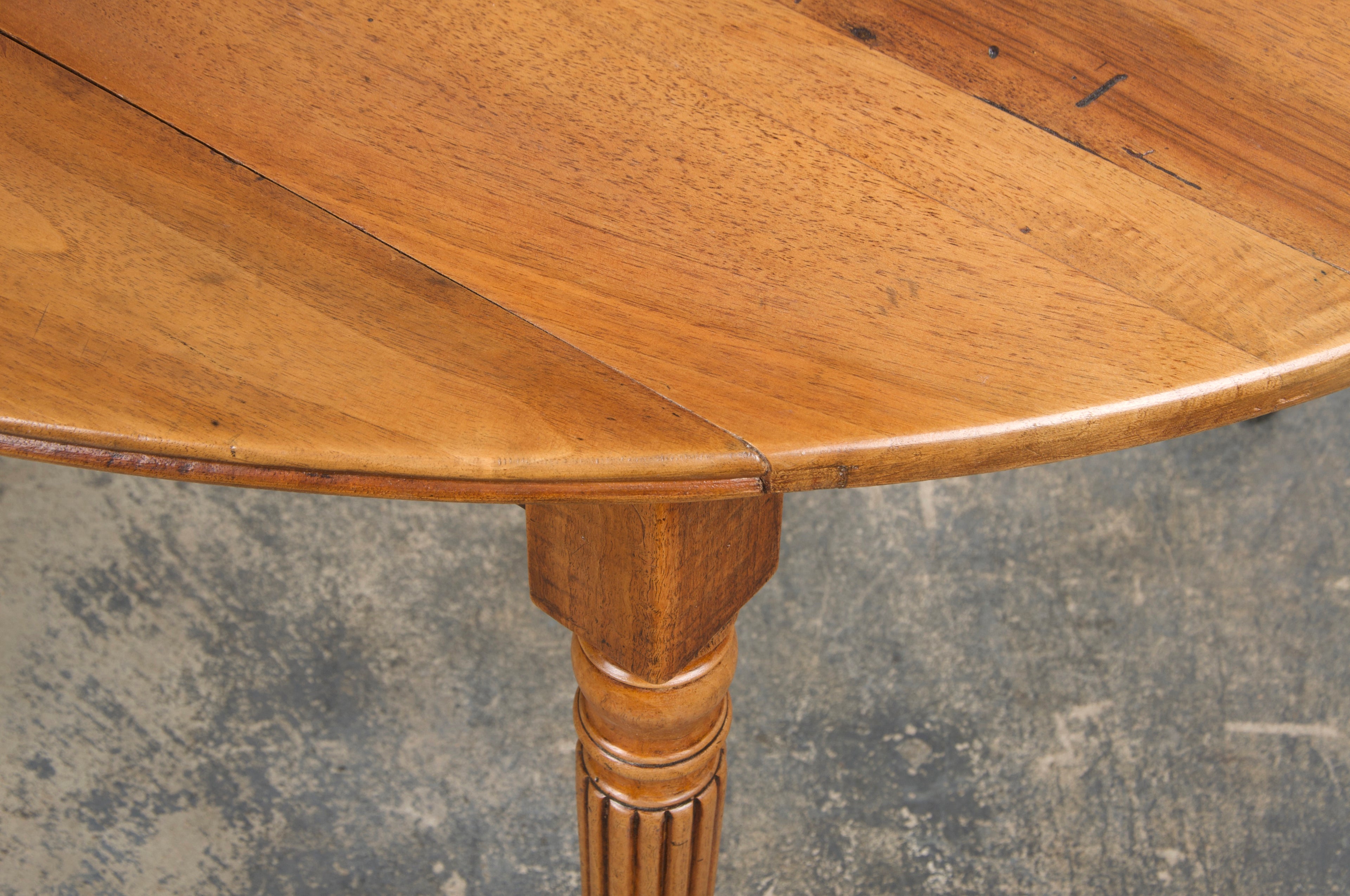19th Century French Louis Philippe Style Walnut Extendable Drop Leaf Table