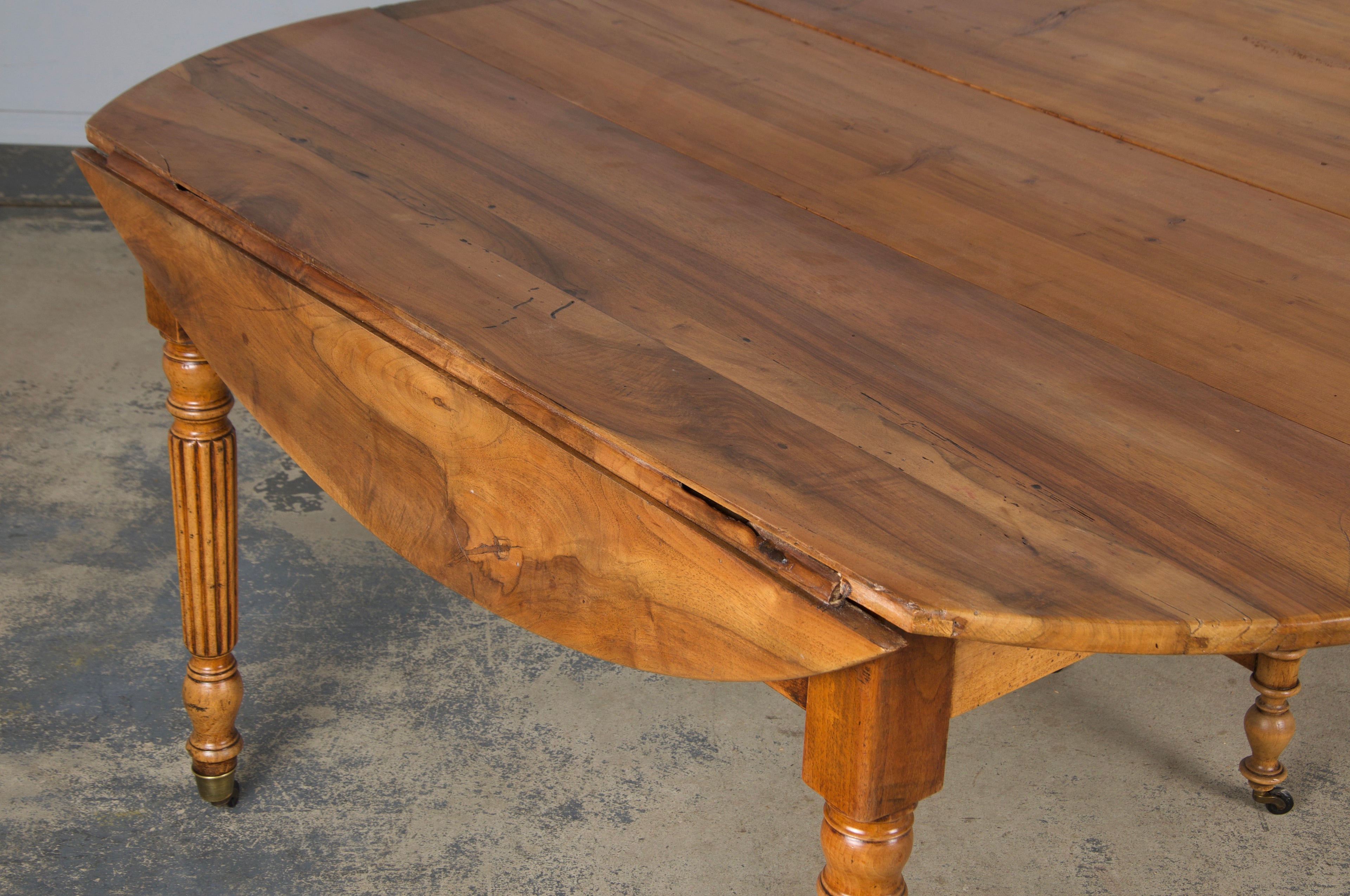 19th Century French Louis Philippe Style Walnut Extendable Drop Leaf Table