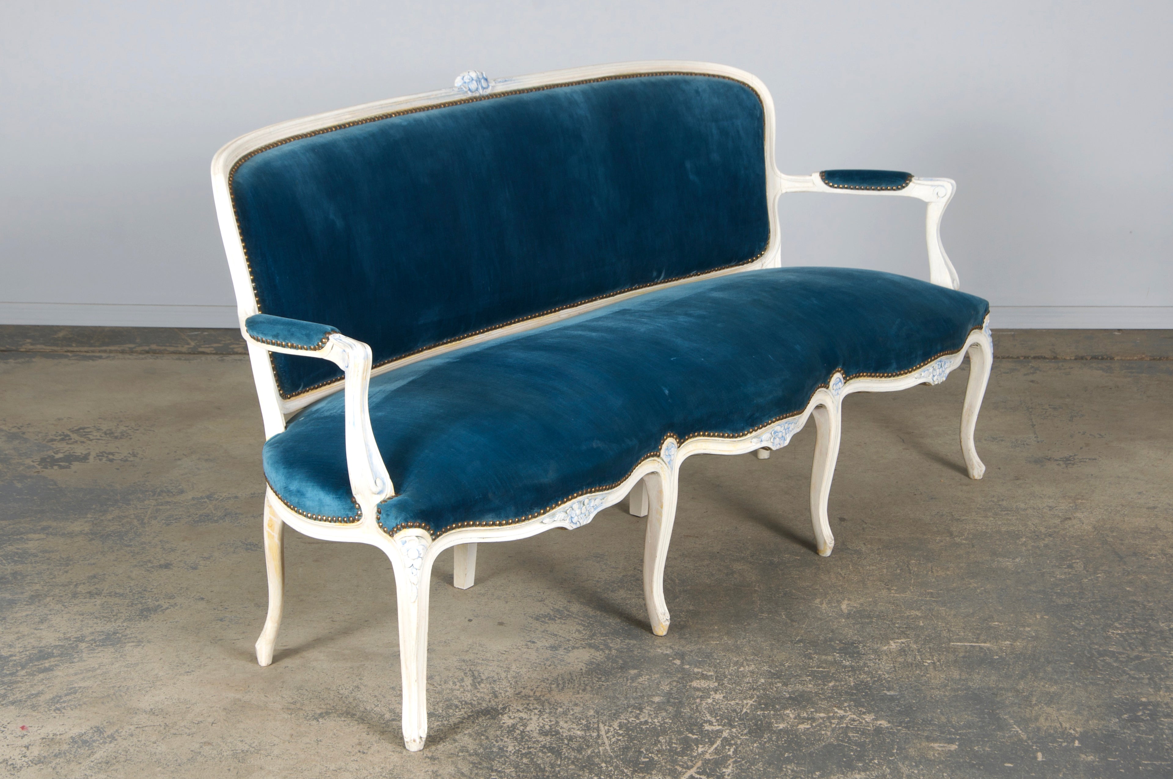 French Louis XV Style Painted Settee in Blue Velvet