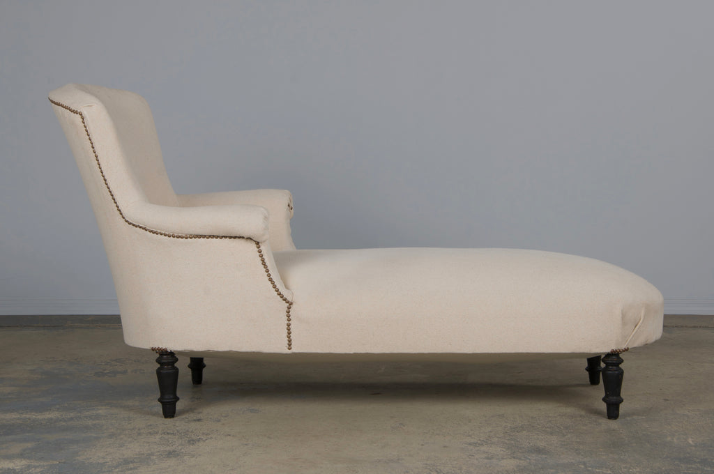 19th Century French Napoleon III Chaise Lounge W/ Off-White Fabric