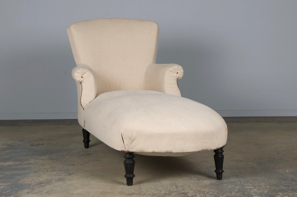 19th Century French Napoleon III Chaise Lounge W/ Off-White Fabric