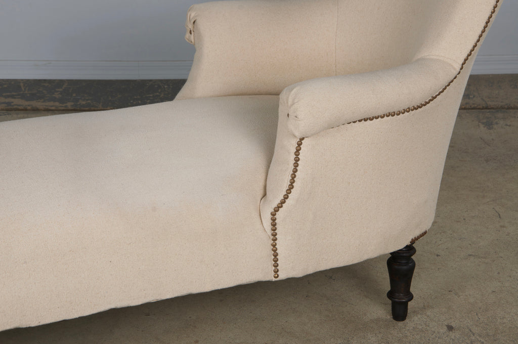 19th Century French Napoleon III Chaise Lounge W/ Off-White Fabric