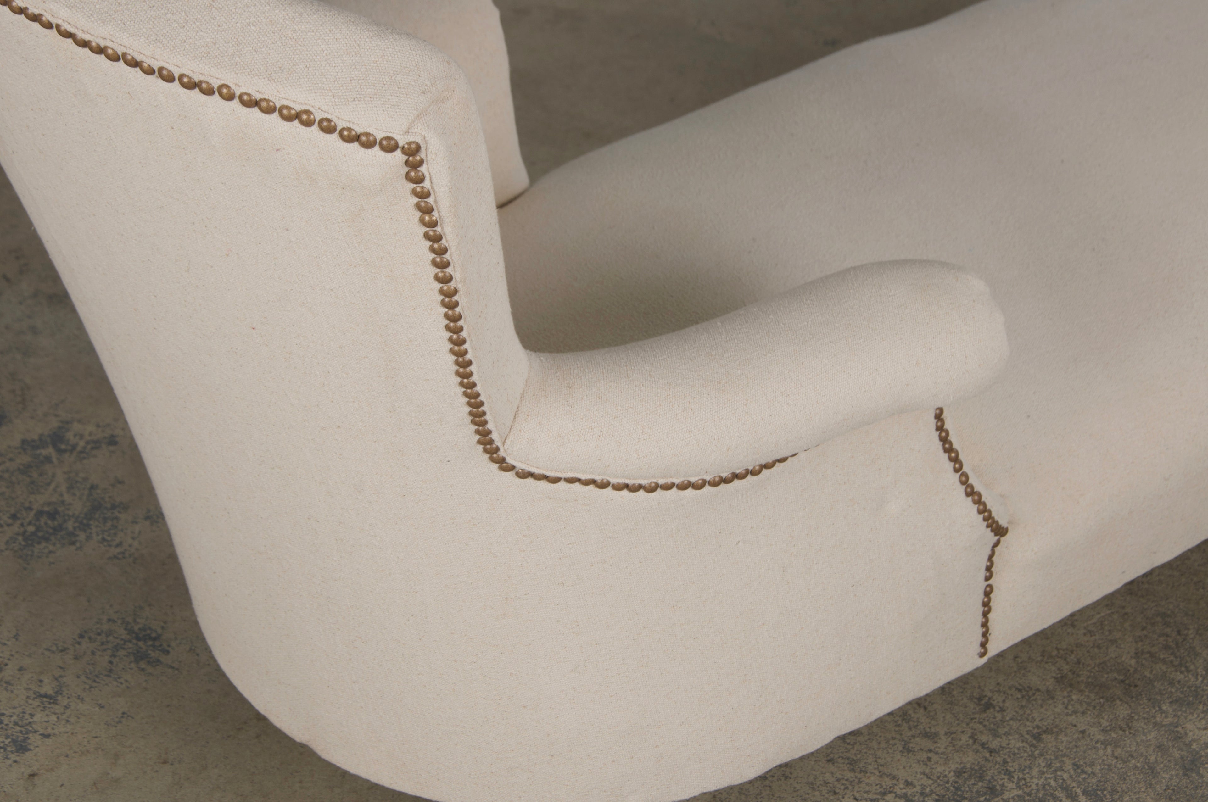 19th Century French Napoleon III Chaise Lounge W/ Off-White Fabric