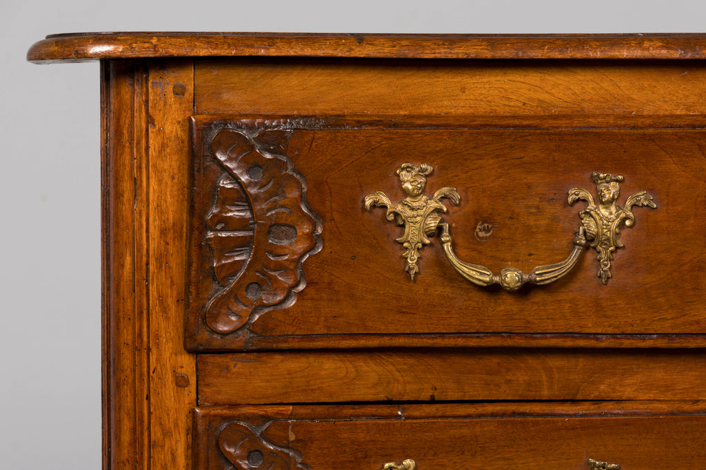 18th Century French Régence Walnut Chest of Drawers with Brass Pulls, Lyon