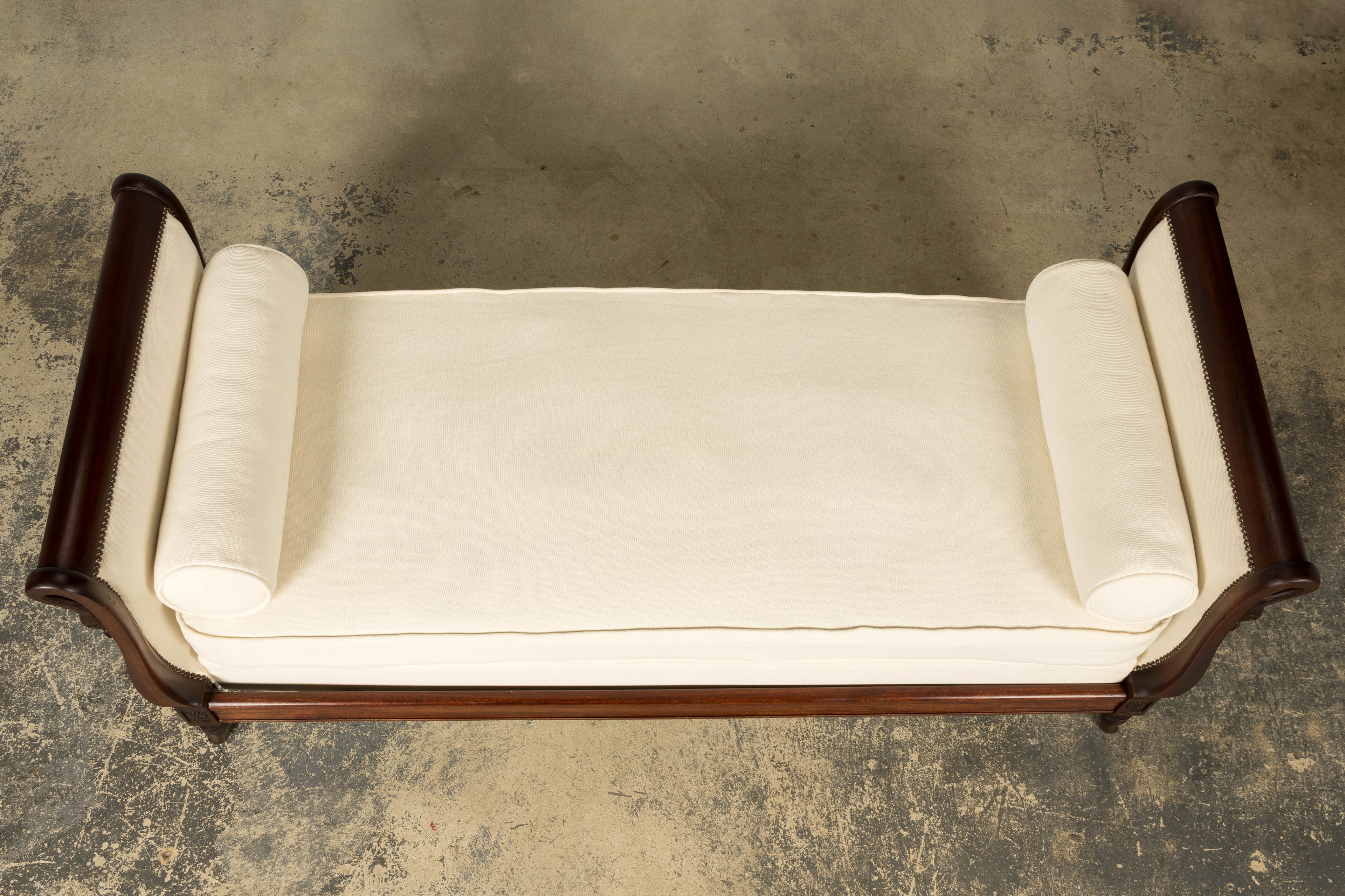 Early 19th Century French Empire Swan Neck Mahogany Daybed, Paris