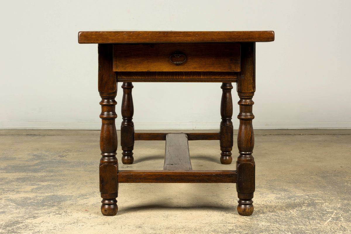 Early 19th Century French Louis XIII Style Oak Farmhouse Dining Table