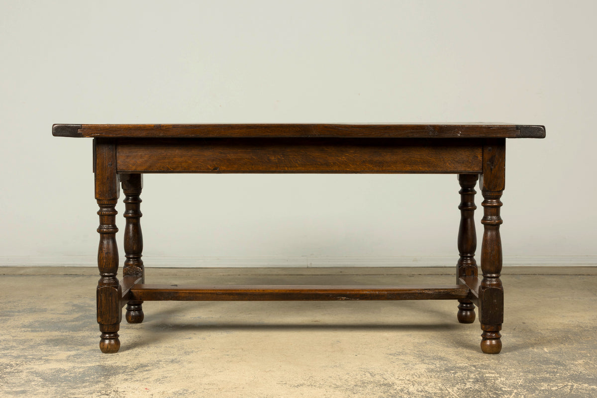 Early 19th Century French Louis XIII Style Oak Farmhouse Dining Table