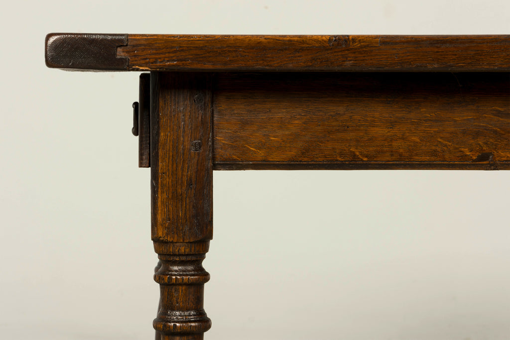 Early 19th Century French Louis XIII Style Oak Farmhouse Dining Table