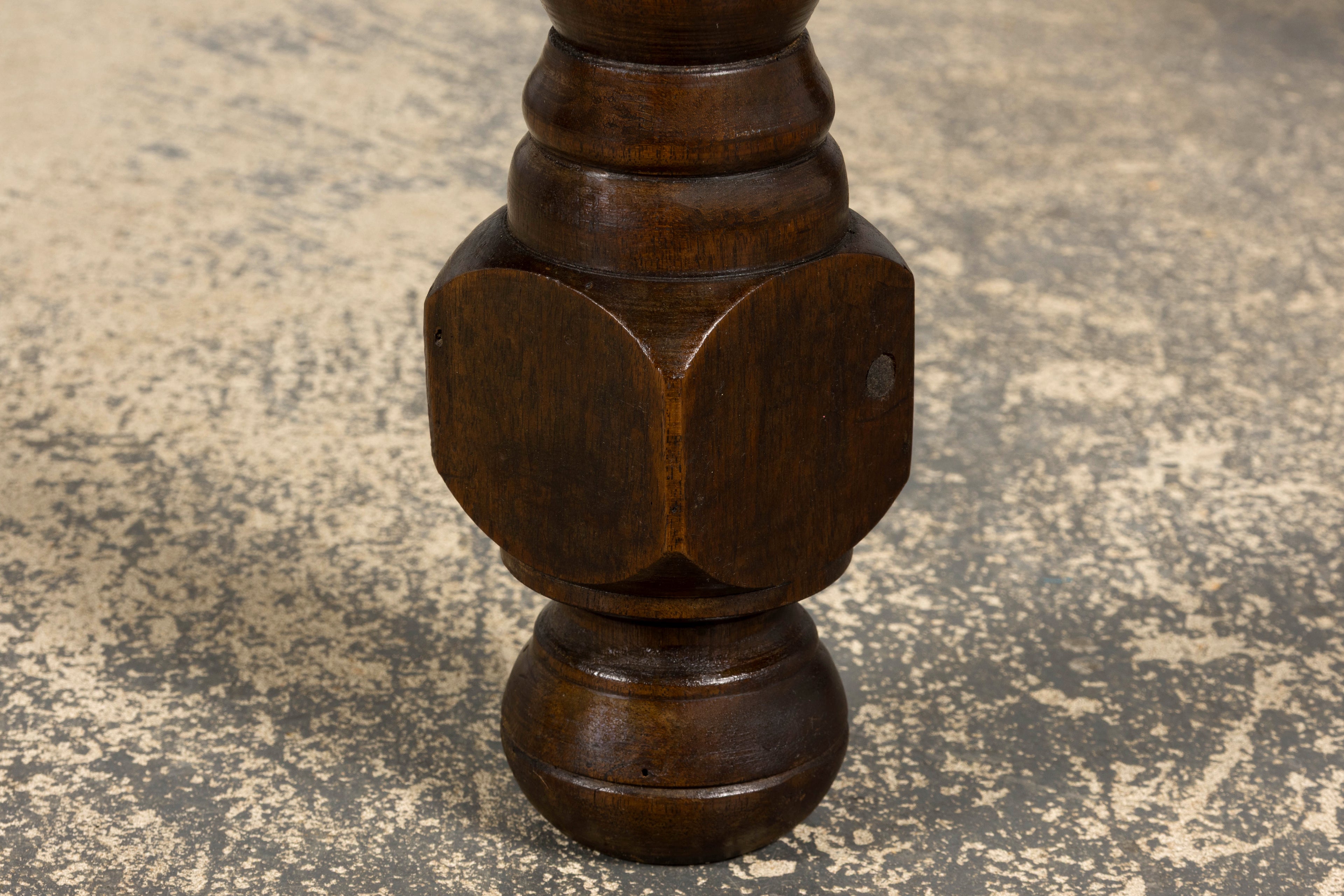 Early 19th Century French Louis XIII Style Oak Farmhouse Dining Table