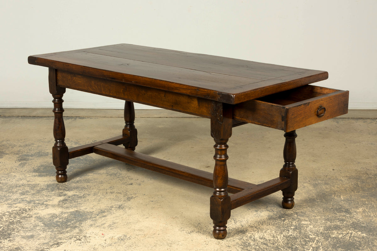 Early 19th Century French Louis XIII Style Oak Farmhouse Dining Table