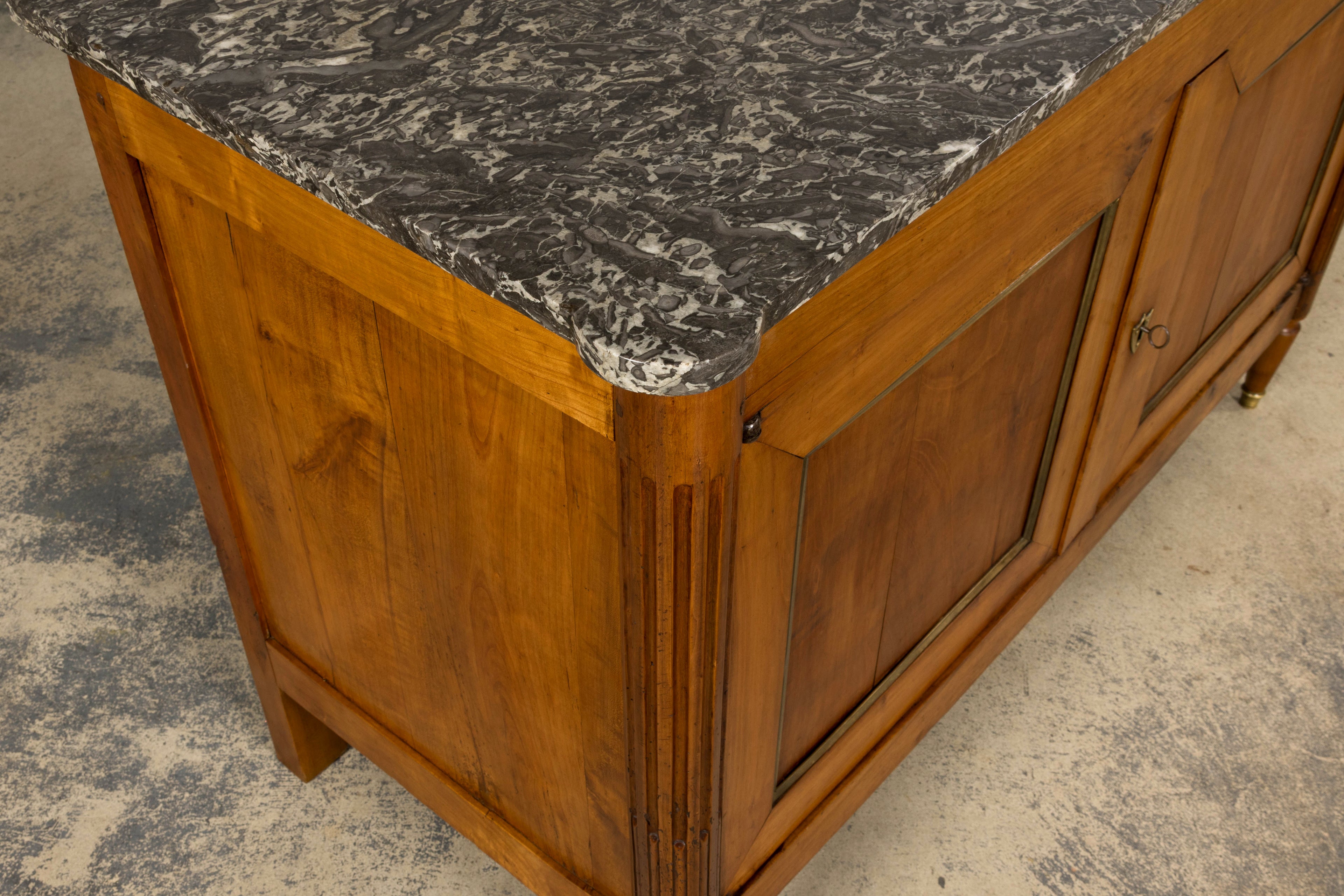 Early 19th Century French Louis XVI Walnut Buffet with Marble Top