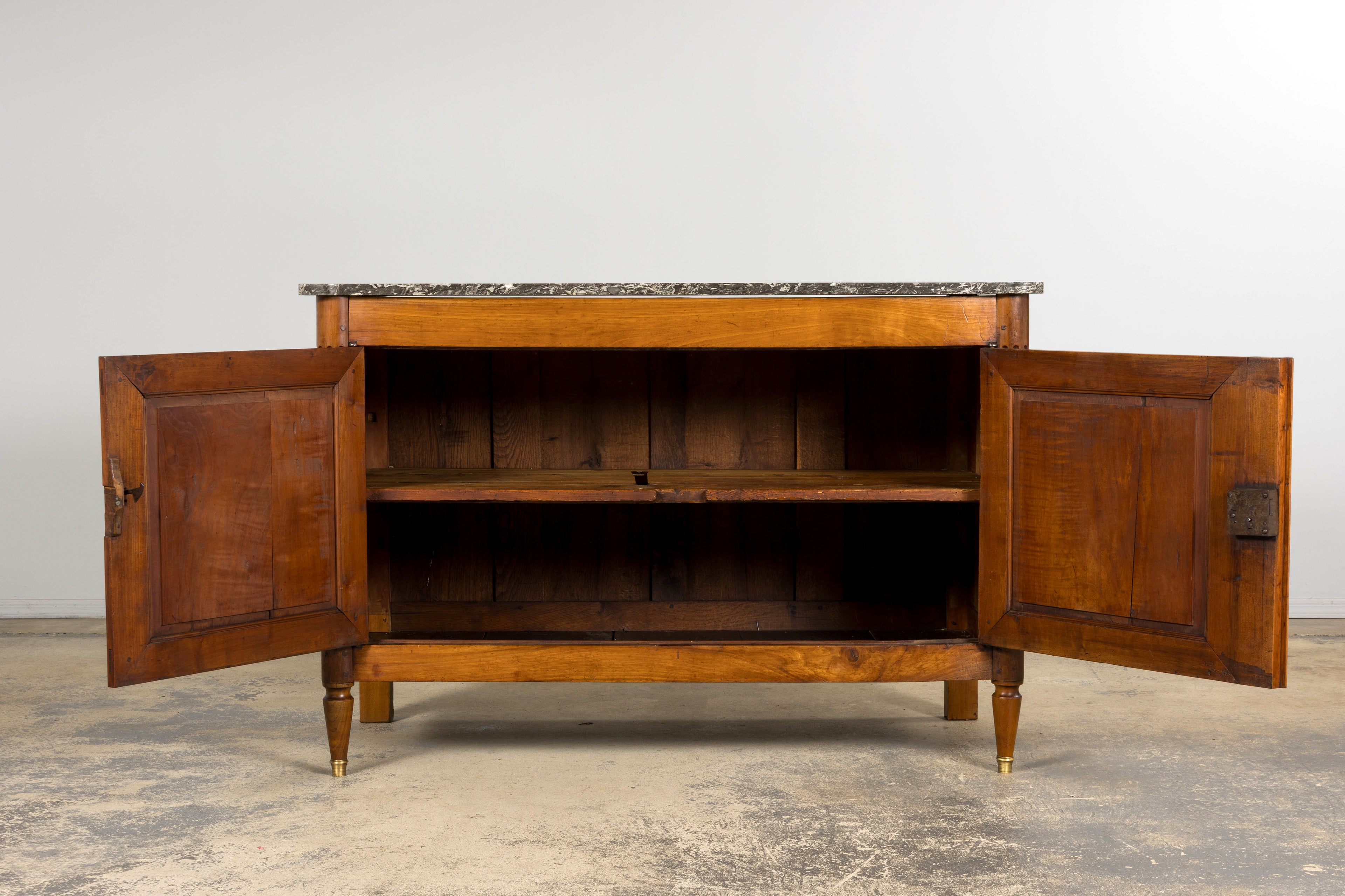 Early 19th Century French Louis XVI Walnut Buffet with Marble Top