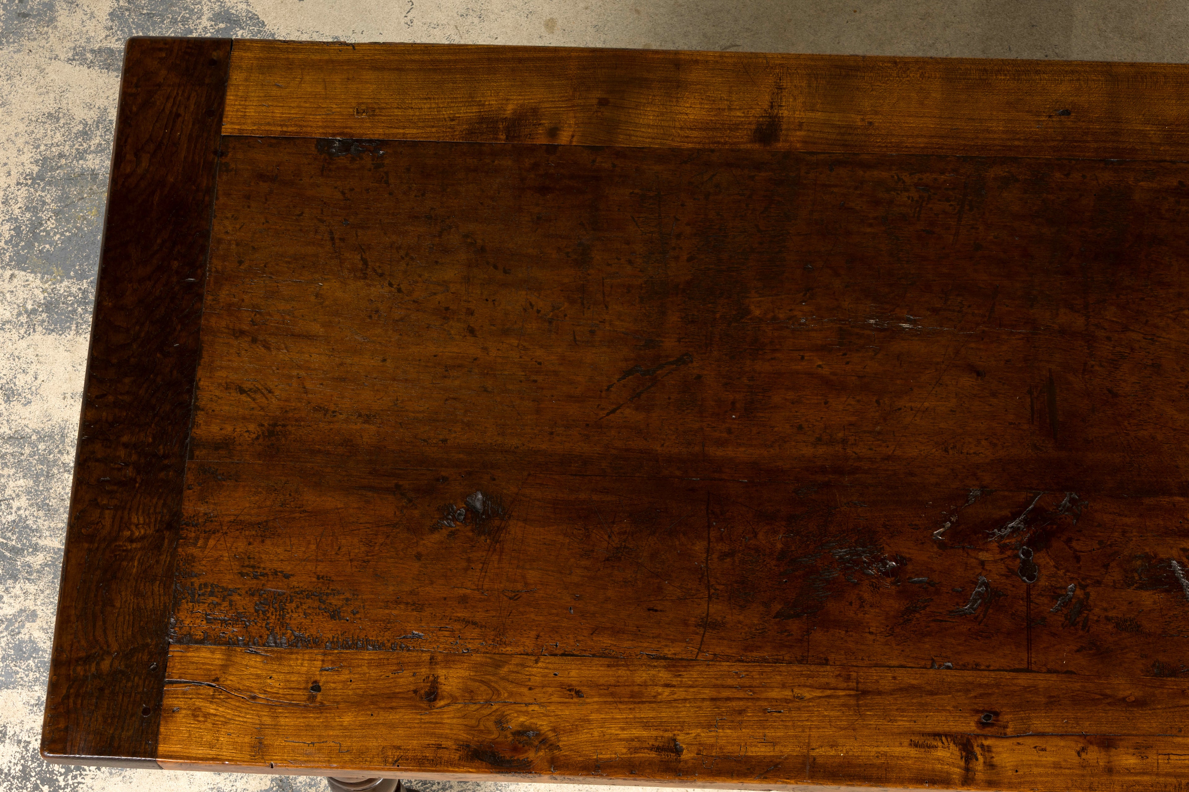 Early 19th Century French Louis XIII Style Oak Farmhouse Dining Table