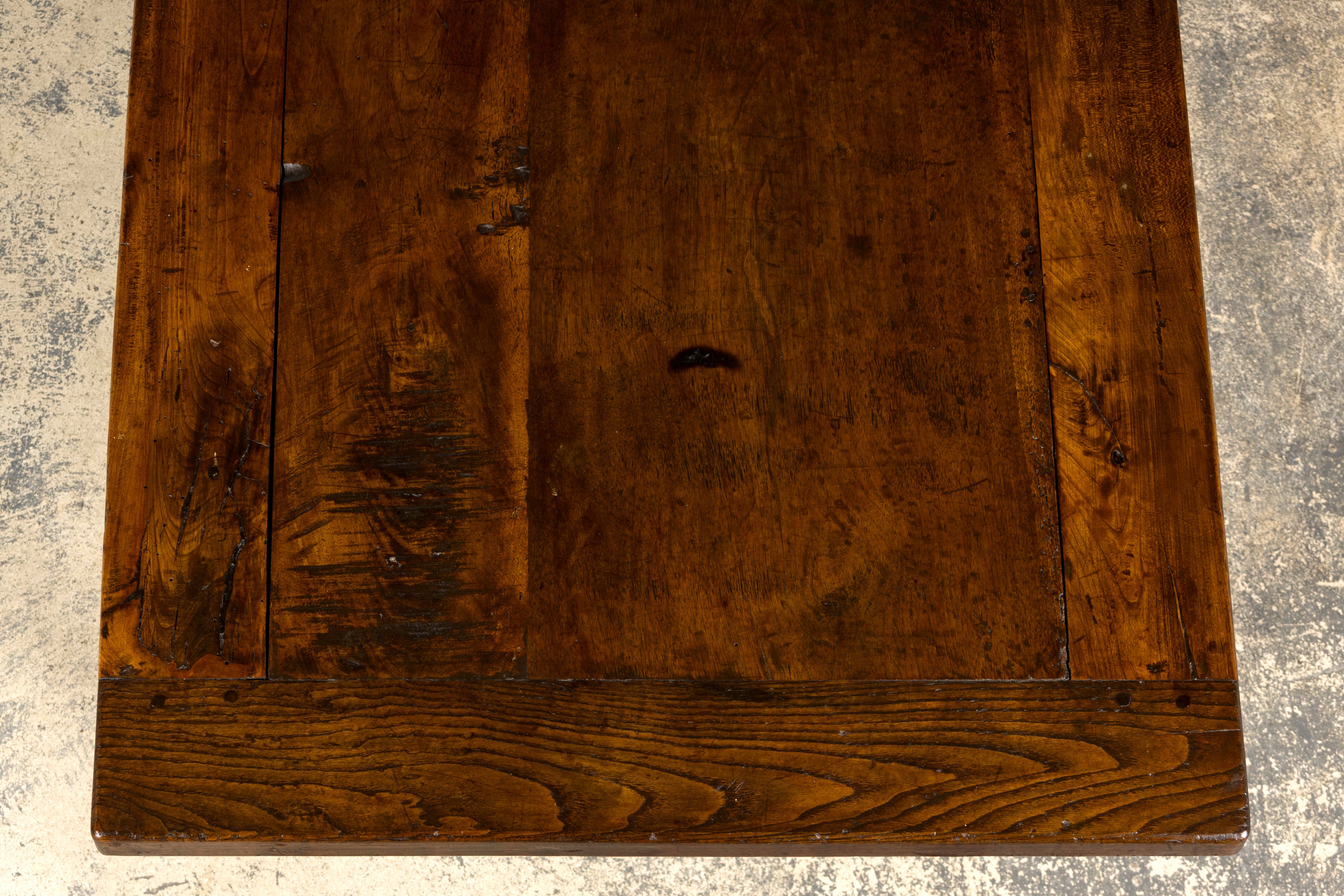 Early 19th Century French Louis XIII Style Oak Farmhouse Dining Table