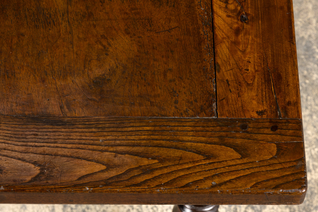 Early 19th Century French Louis XIII Style Oak Farmhouse Dining Table