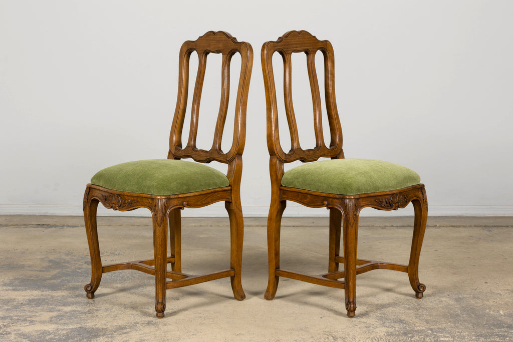 Early 20th Century French Louis XV Walnut Dining Chairs with Moss Green Mohair, Set of 8