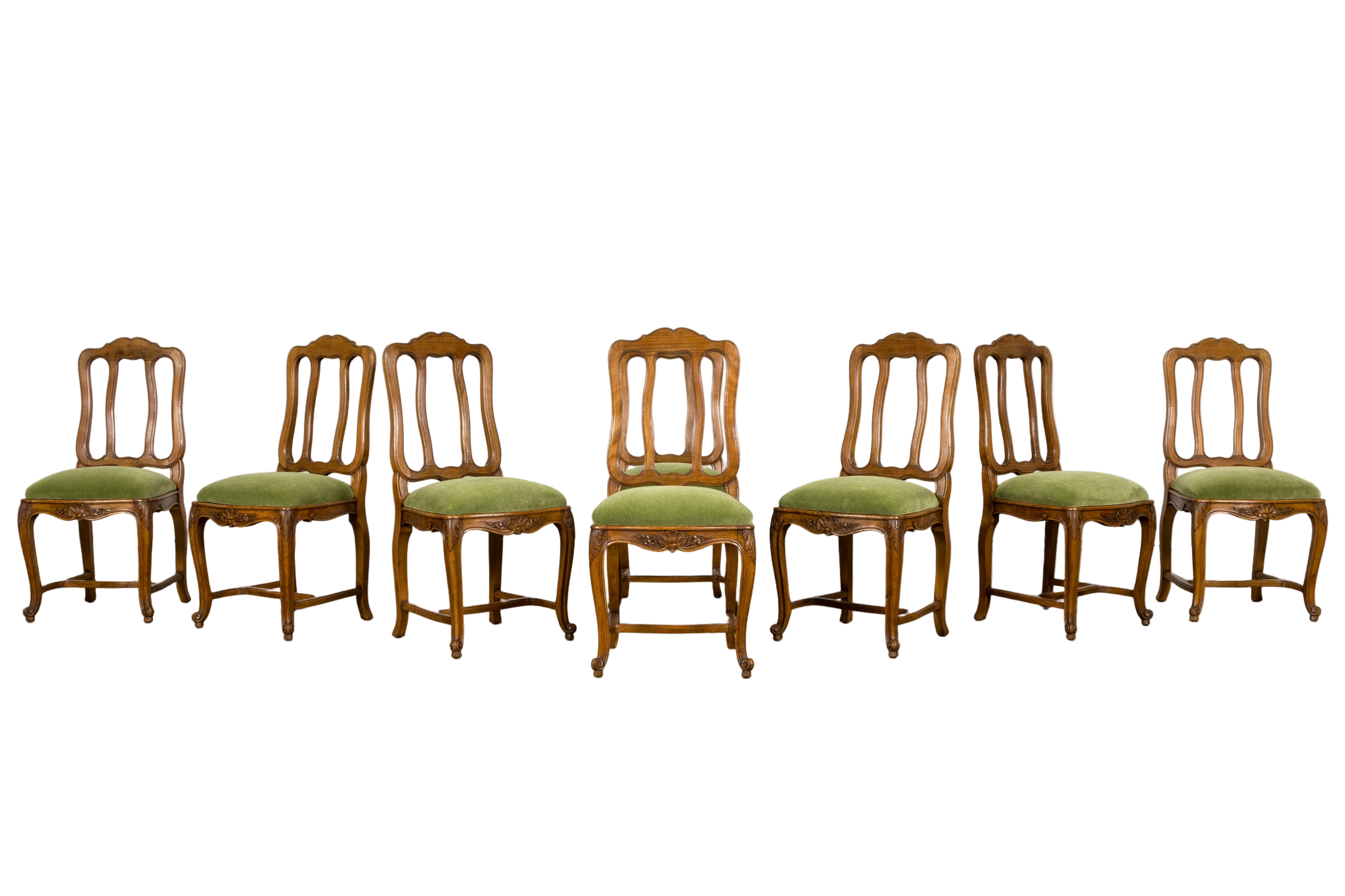 Early 20th Century French Louis XV Walnut Dining Chairs with Moss Green Mohair, Set of 8