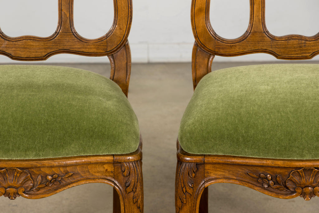 Early 20th Century French Louis XV Walnut Dining Chairs with Moss Green Mohair, Set of 8