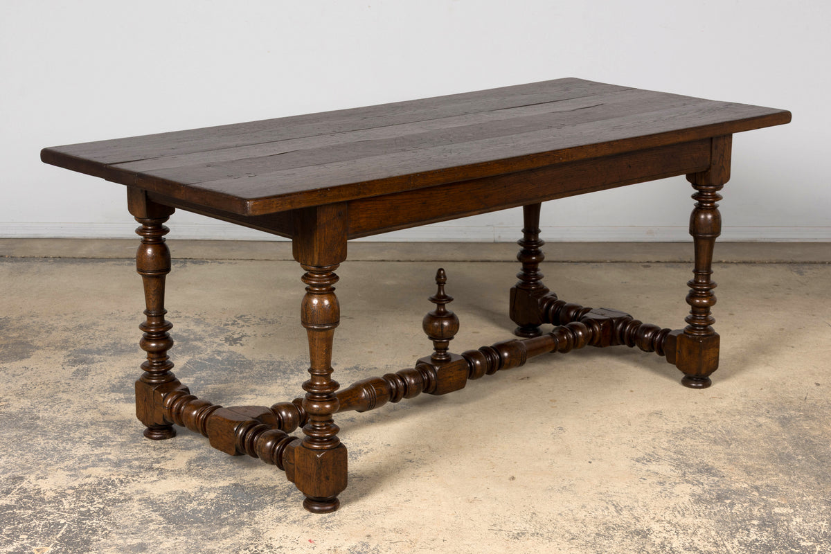 Late 19th Century French Louis XIV Style Oak Dining Table