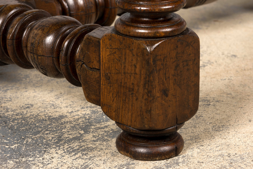 Late 19th Century French Louis XIV Style Oak Dining Table