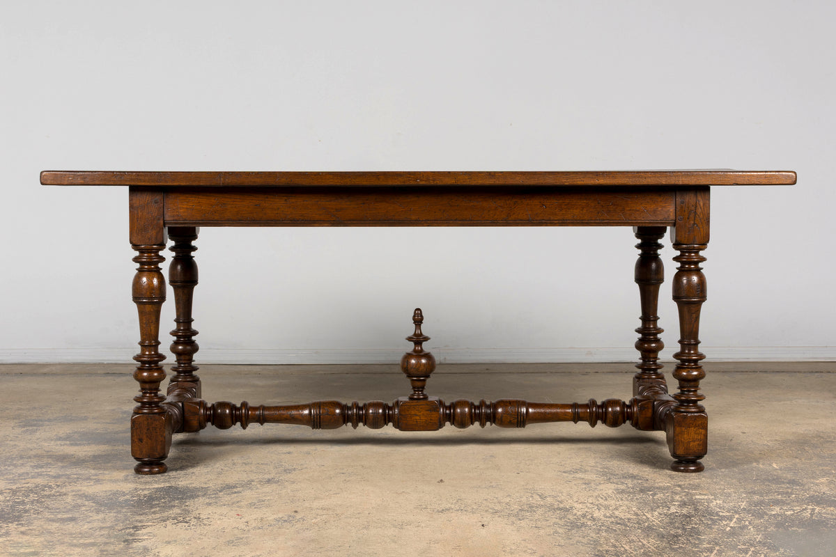 Late 19th Century French Louis XIV Style Oak Dining Table