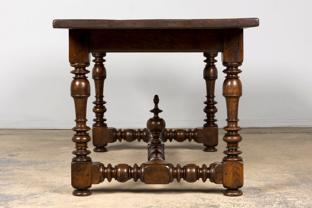 Late 19th Century French Louis XIV Style Oak Dining Table