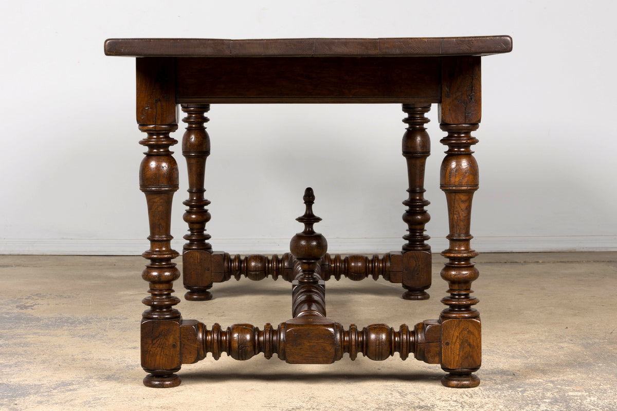 Late 19th Century French Louis XIV Style Oak Dining Table