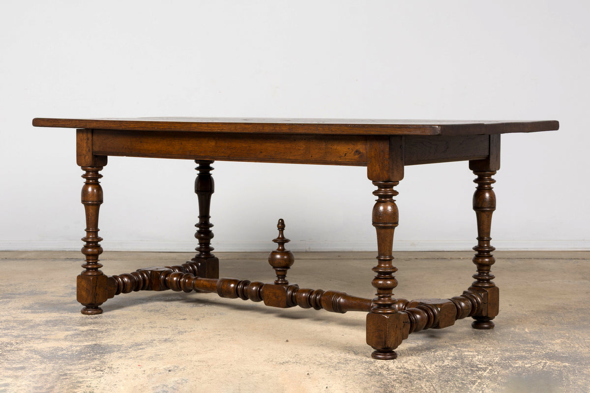 Late 19th Century French Louis XIV Style Oak Dining Table
