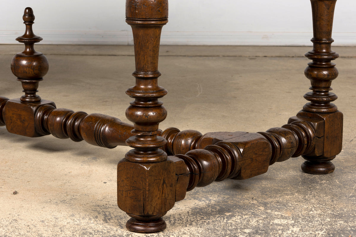 Late 19th Century French Louis XIV Style Oak Dining Table