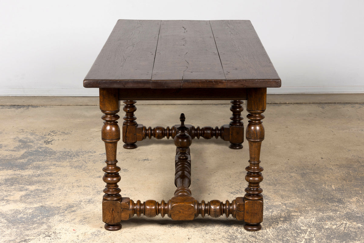 Late 19th Century French Louis XIV Style Oak Dining Table