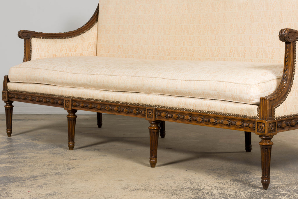 Late 19th Century French Louis XVI Style Oak Canapé in Cream Jacquard