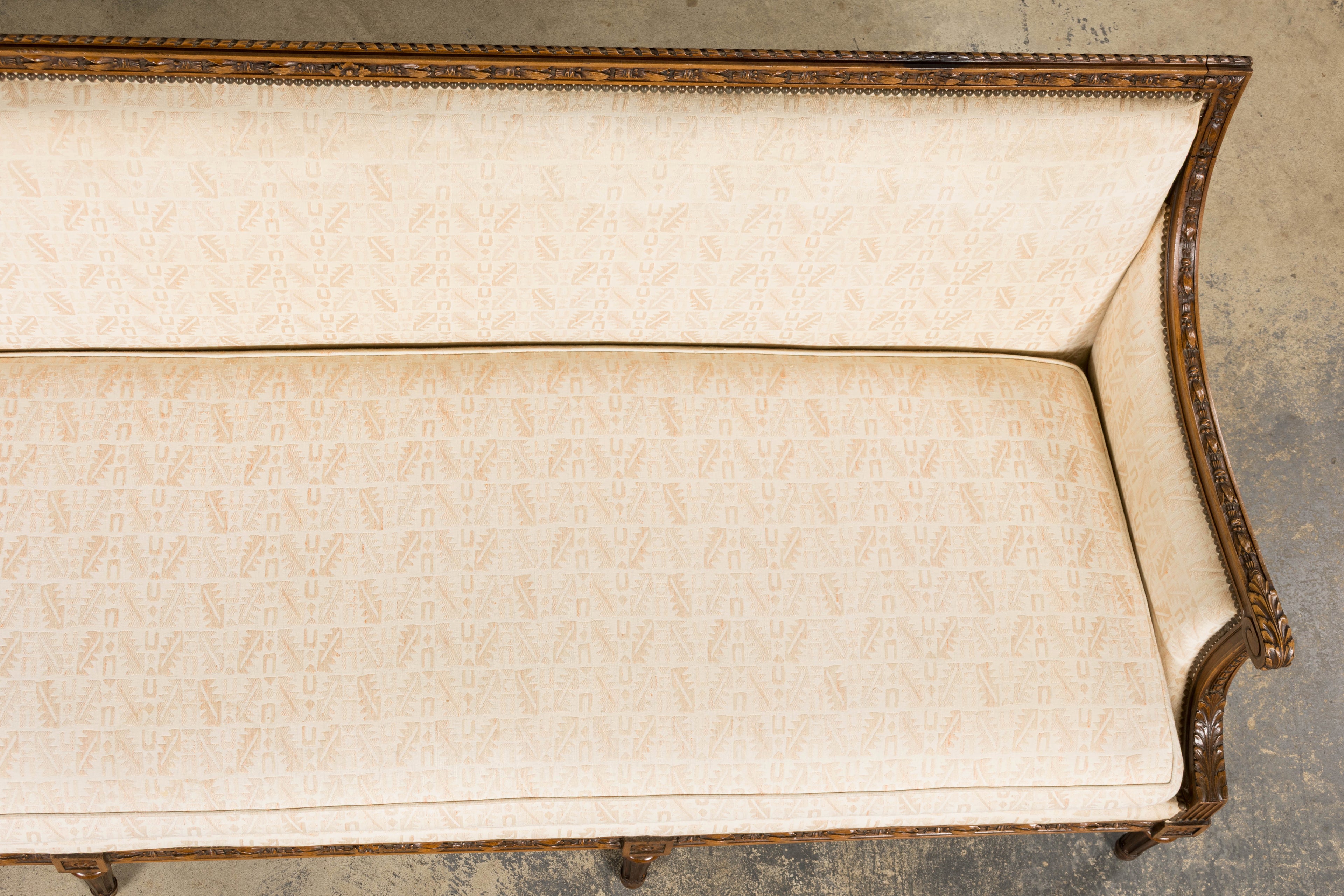 Late 19th Century French Louis XVI Style Oak Canapé in Cream Jacquard